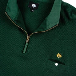 Magenta Waffle Zip Long Sleeve Polo Mens In Green -New Look Vibe magenta waffle zip long sleeve polo mens green 2 53634.1644299089