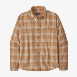 Patagonia Cotton In Conversion LW Fjord Flannel Shirt Mens In Libbey Dark Camel